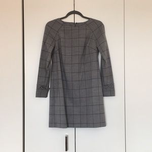 Long sleeve shift dress